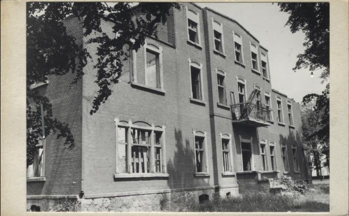 dwór, skan 3