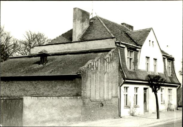 dom, skan 4
