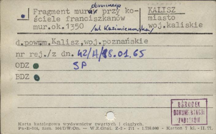 fragment muru obronnego przy kościele franciszkanów, skan 1