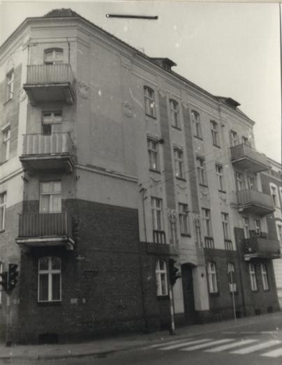 dom mieszkalny, koszary, skan 3