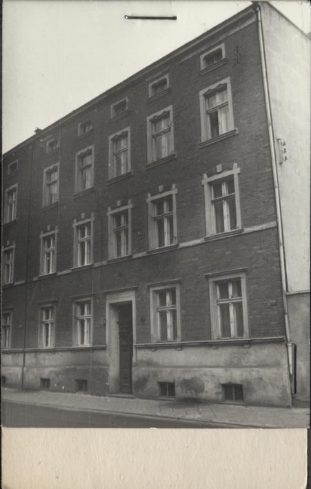 dom mieszkalny, koszary, skan 3