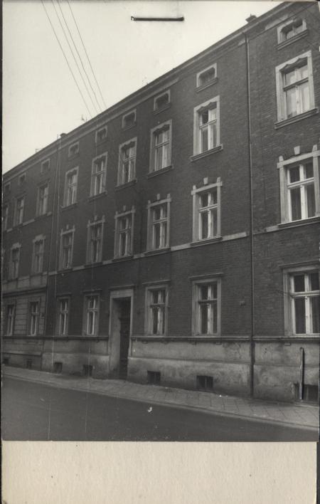 dom mieszkalny, koszary, skan 3
