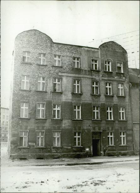 dom, skan 7
