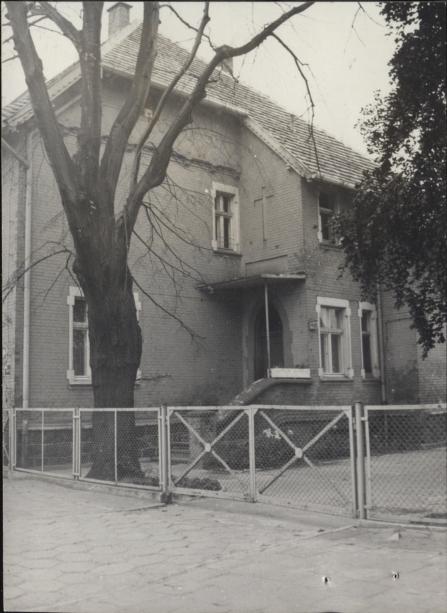 dom parafialny, ob. przedszkole nr 4, skan 5