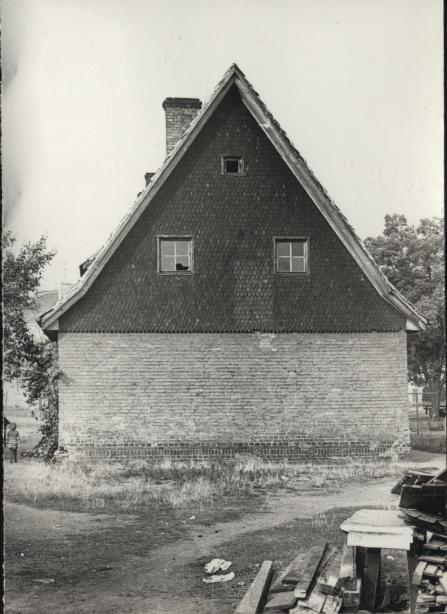 dom, skan 4