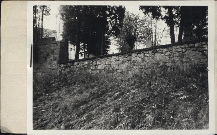 mur cmentarny, skan 2