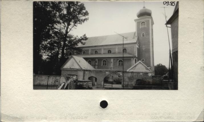kościół par. pw. Najświętszej Maryi Królowej Polski i św. Maternusa, skan 2