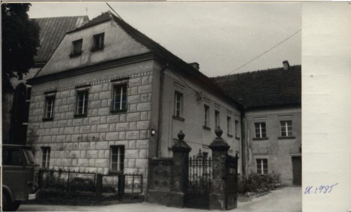 szkoła parafialna, ob. plebania, skan 2