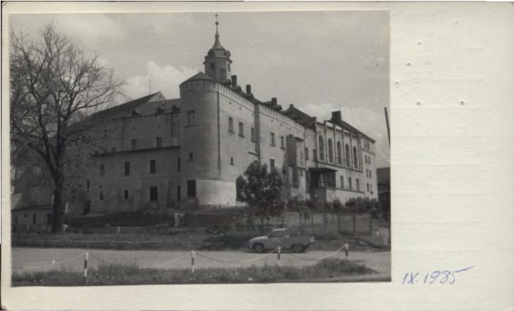 zamek, ob. spółdzielnia, skan 2