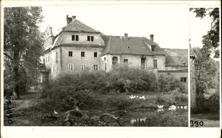pałac, ob. PGR, skan 3