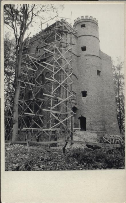 wieża mieszkalna, skan 2