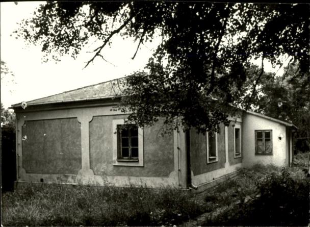 domek biskupi, skan 2