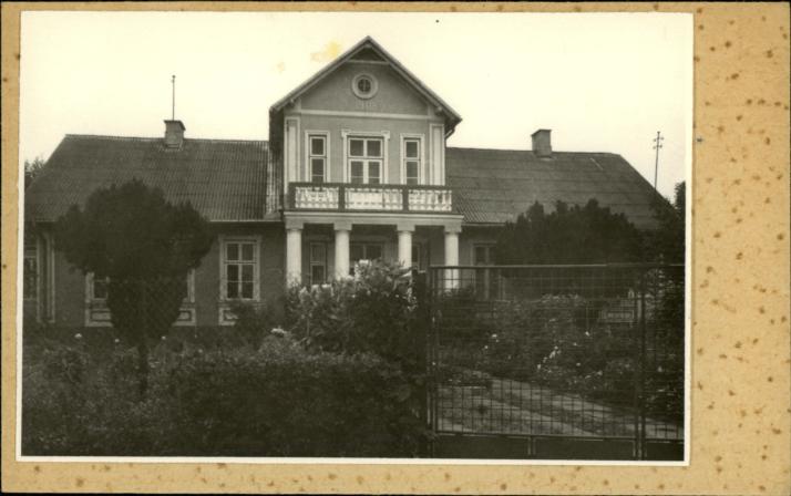 dworek, skan 2