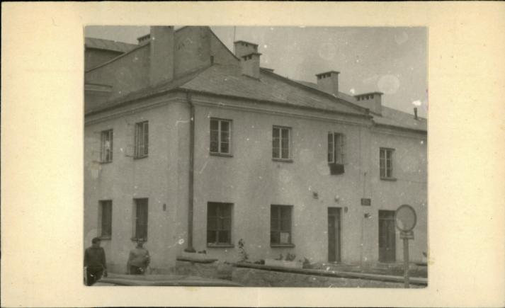 dom, ob. biura UW, skan 2