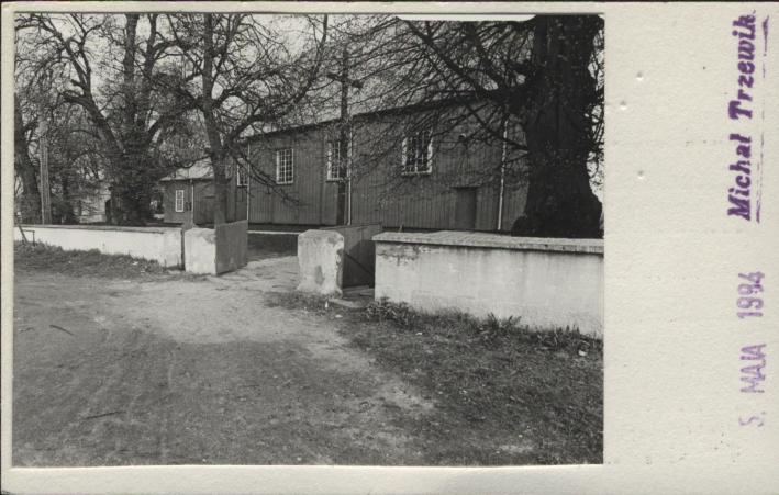 ogrodzenie cment. kościel., skan 2