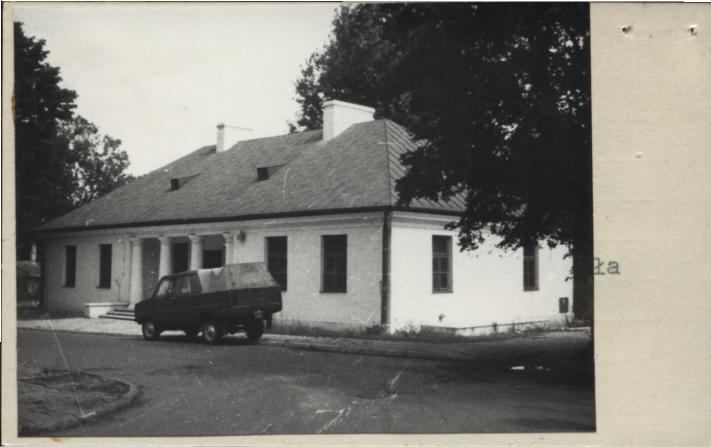 dworek, ob. Muzeum Okręgowe, skan 3