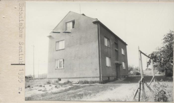 dom robotników, skan 2