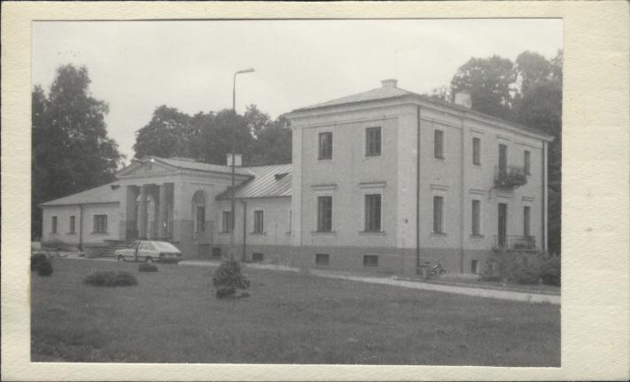 pałac, ob. Zesp. Szkół Ogrodniczych, skan 3