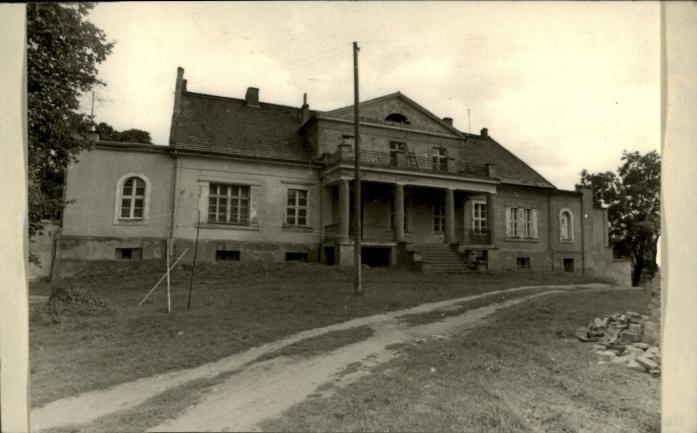pałac - elewacja ogrodowa, skan 2
