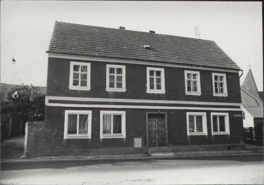 dom, skan 4