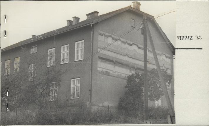 szkoła - dom, ob. gminny ośrodek kultury, poczta, klub książki i prasy, skan 2
