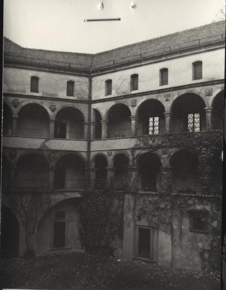 zamek, ob. muzeum, skan 2
