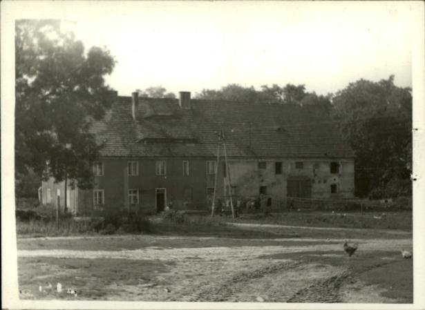 stajnie ob. dom, skan 2