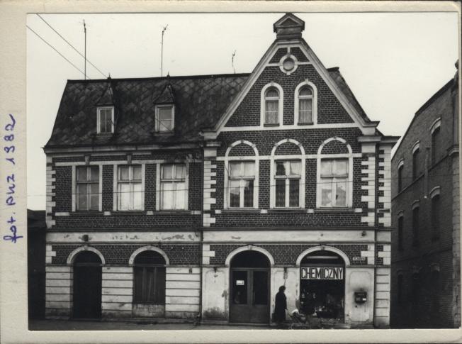 dom mieszkalny, sklep, skan 2
