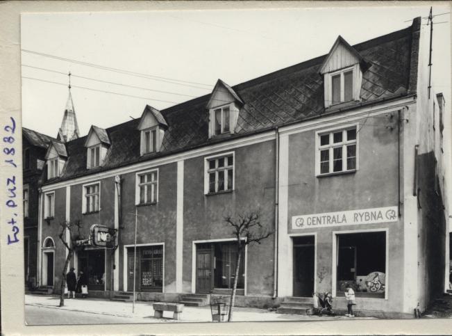 dom mieszkalny, usługi, sklepy, skan 2