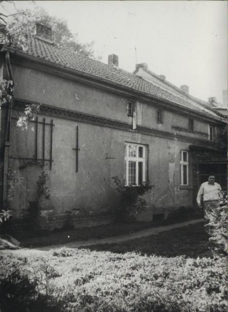 dom, skan 6