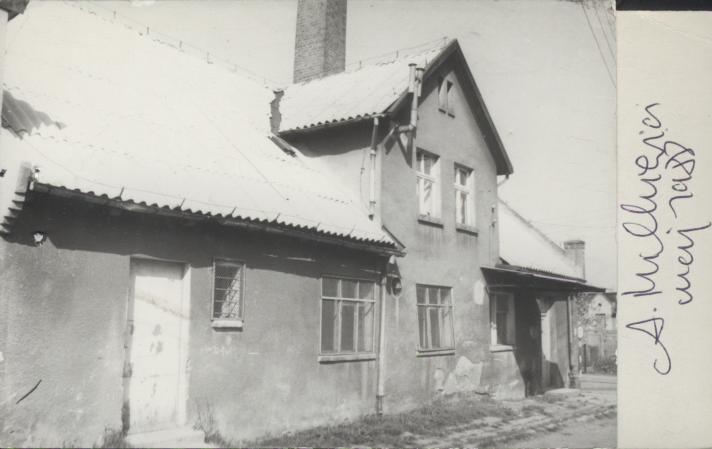 dom I, skan 2