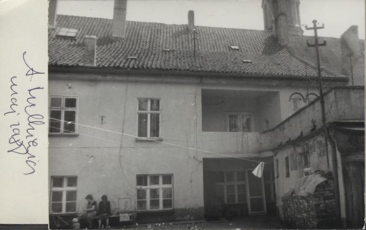 dom I, skan 3