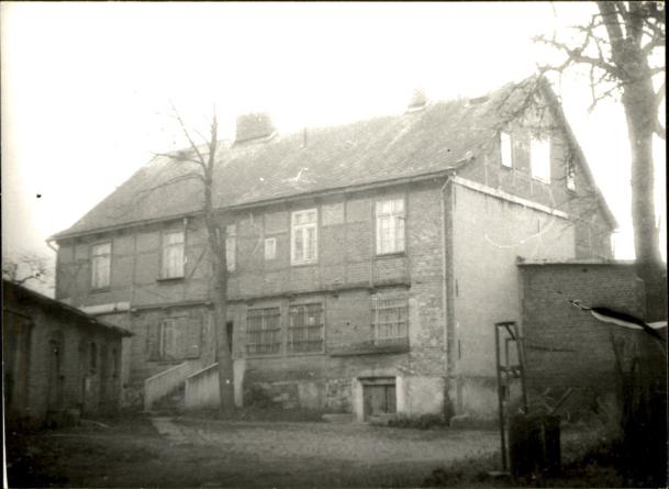 dom, skan 4