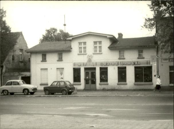 dom mieszkalny, sklep, skan 3