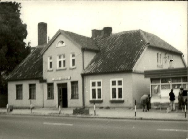 dom mieszkalny, bar zodiak, usługi, skan 3