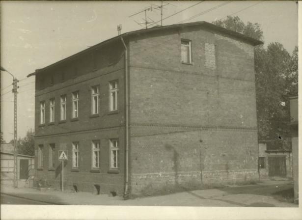 dom mieszkalny, sklep, skan 3