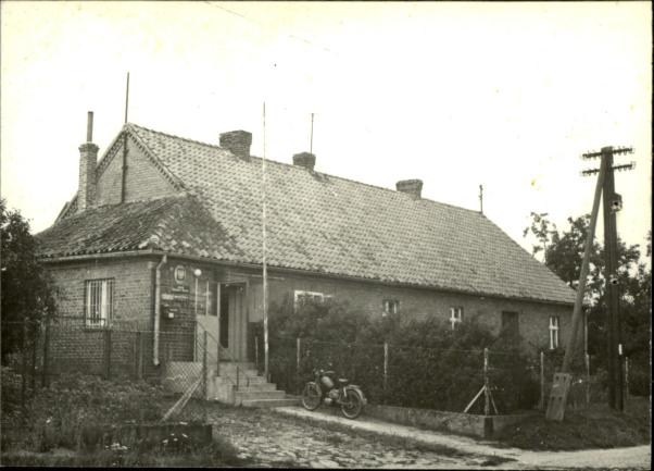 budynek mieszkalny, poczta, skan 3