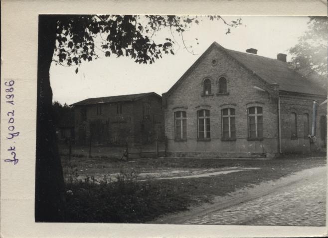 budynek gospodarczy przy domu, skan 2