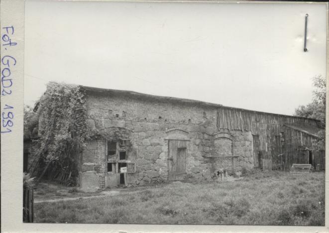 budynek gospodarczy (stodoła) w zespole dworsko-folwarcznym, skan 2