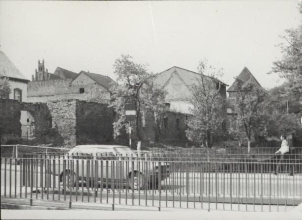 odcinek płn. murów obronnych wzdłuż Kanały Młyńskiego, skan 3