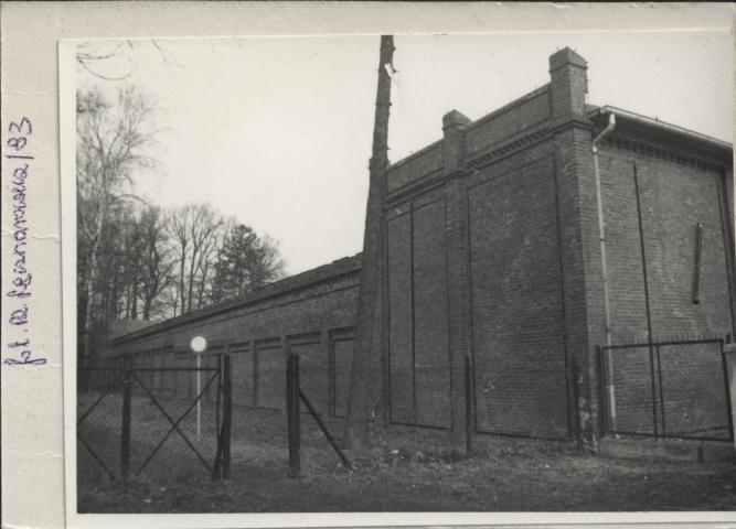 mur cmentarny, skan 2