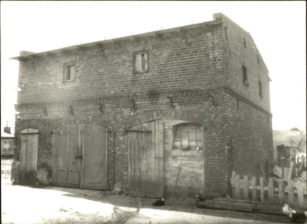 budynek godpodarczy II, skan 3