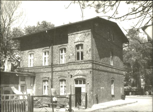 dom, skan 4