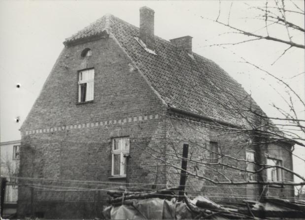 dom, skan 4