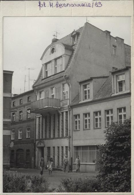 dom mieszkalny, sklep, skan 2
