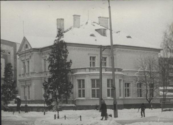 dom (nauczyciela), skan 3