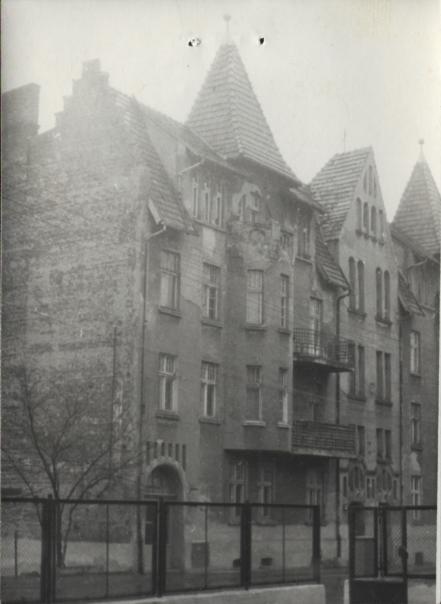 dom, skan 4