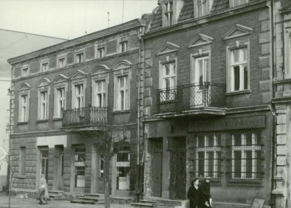 dom mieszkalny, urząd, skan 3