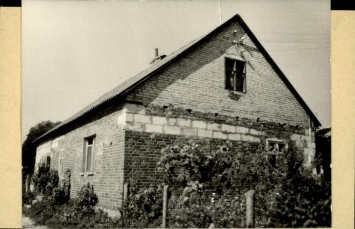 dom I, skan 2