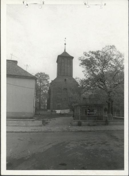 kościół dominikanów pw. św. Krzyża, ob. dom kultury, skan 3